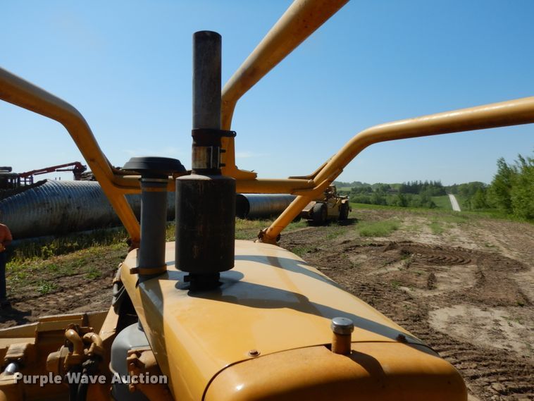 image for item IL9768 Caterpillar D8  dozer