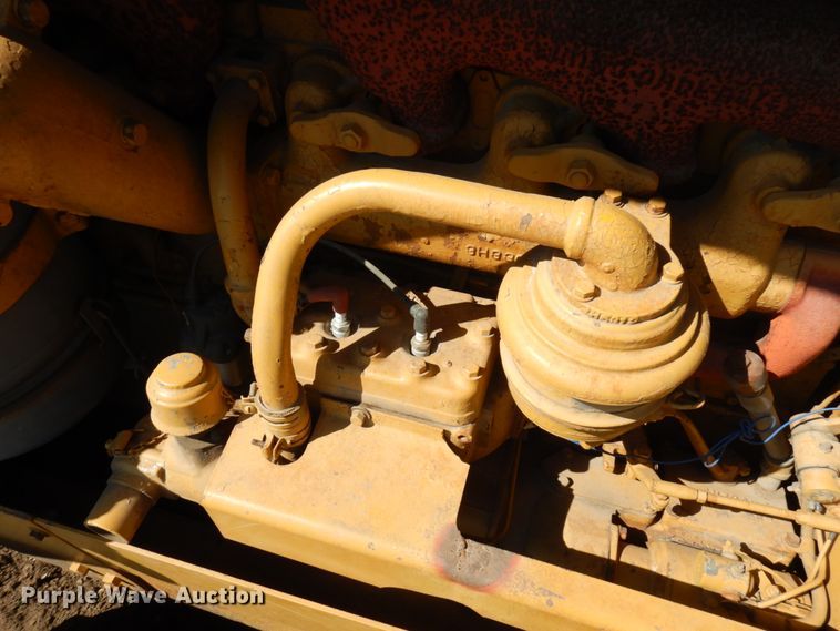 image for item IL9768 Caterpillar D8  dozer