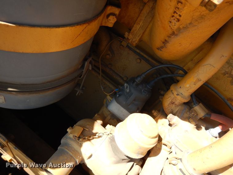 image for item IL9768 Caterpillar D8  dozer