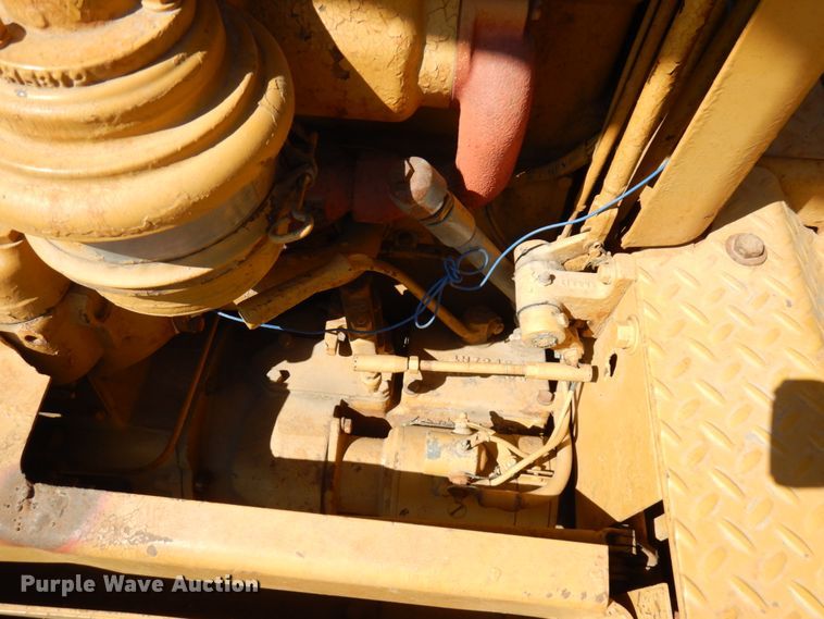 image for item IL9768 Caterpillar D8  dozer