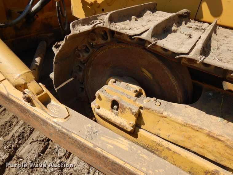 image for item IL9768 Caterpillar D8  dozer