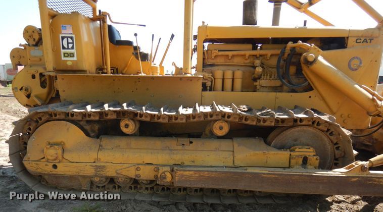 image for item IL9768 Caterpillar D8  dozer
