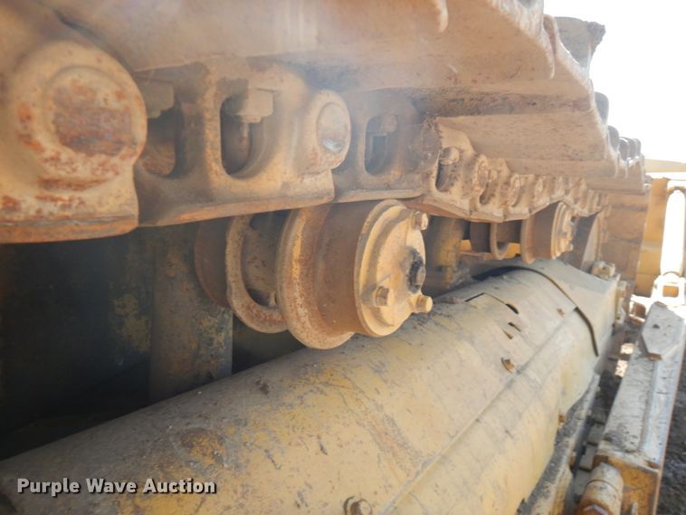image for item IL9768 Caterpillar D8  dozer