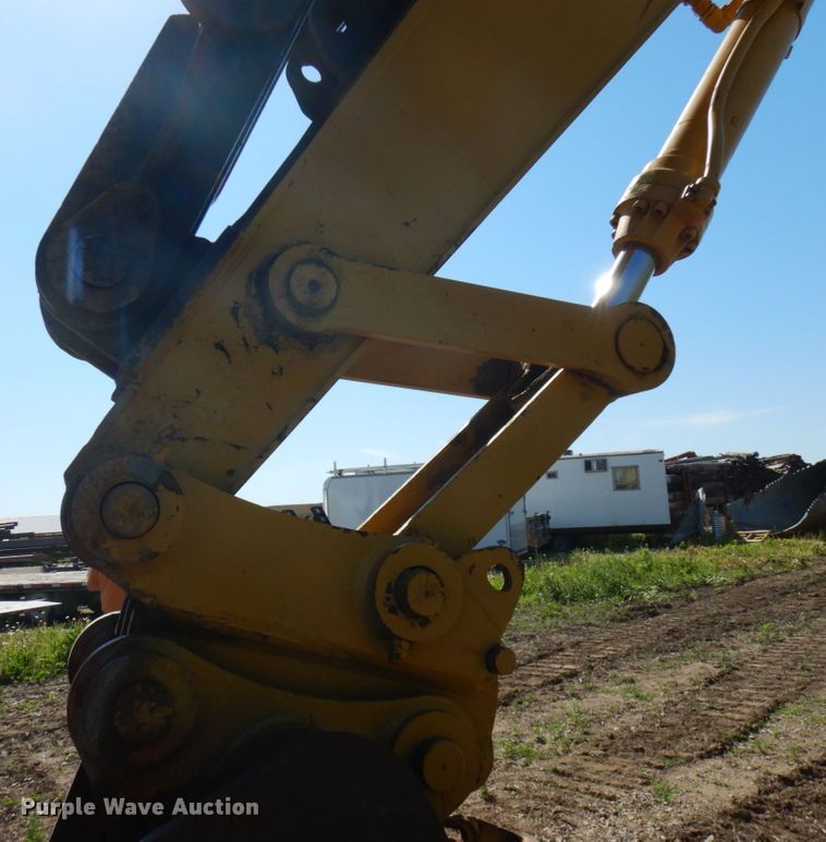 image for item IL9769 1990 Caterpillar EL300B  excavator