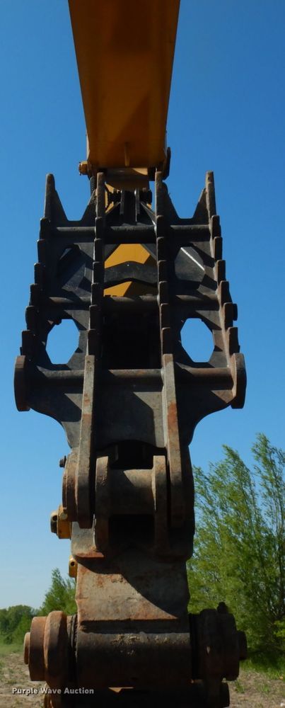 image for item IL9769 1990 Caterpillar EL300B  excavator