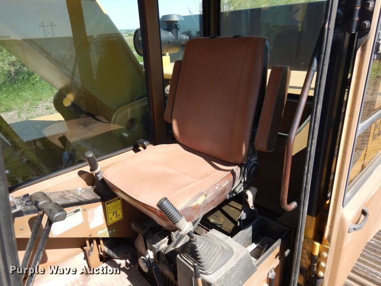 image for item IL9769 1990 Caterpillar EL300B  excavator