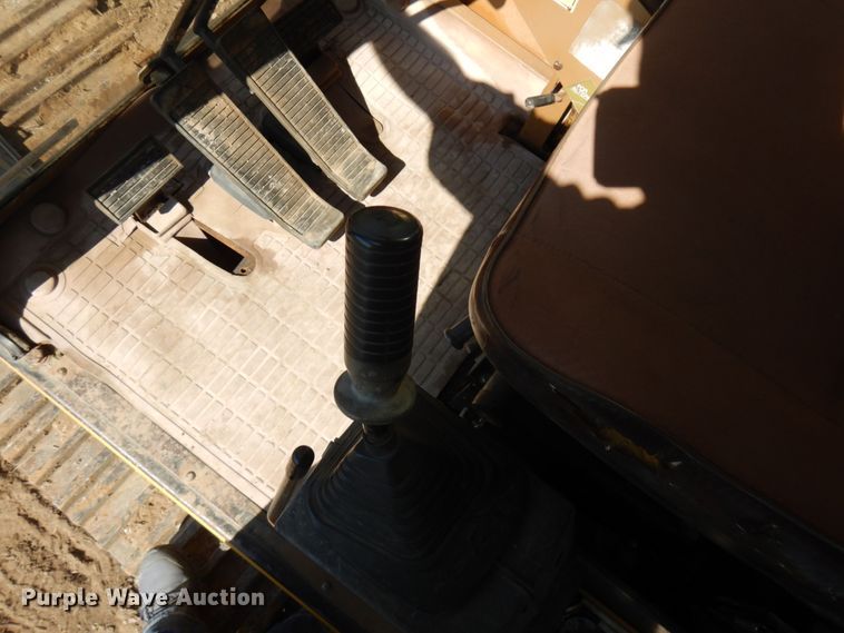 image for item IL9769 1990 Caterpillar EL300B  excavator