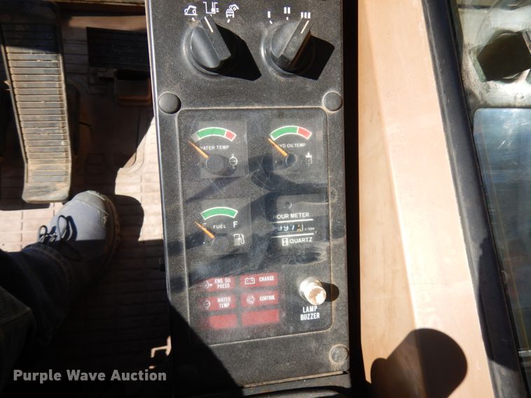 image for item IL9769 1990 Caterpillar EL300B  excavator