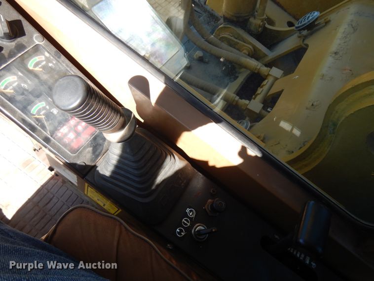 image for item IL9769 1990 Caterpillar EL300B  excavator