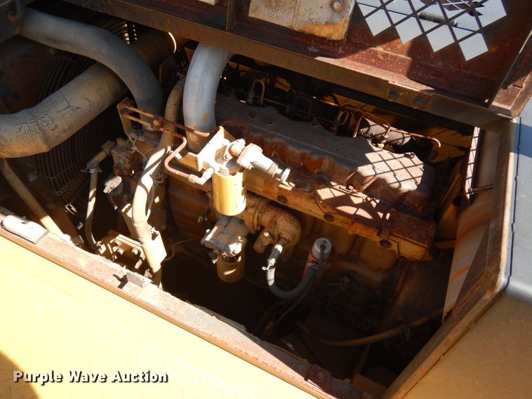 image for item IL9769 1990 Caterpillar EL300B  excavator