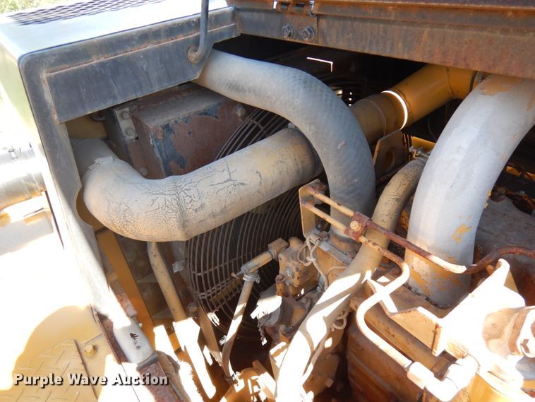 image for item IL9769 1990 Caterpillar EL300B  excavator