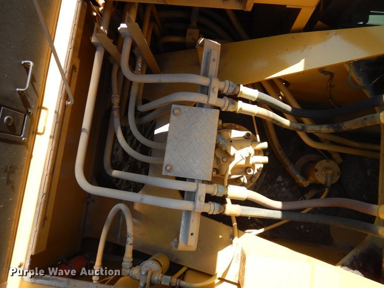 image for item IL9769 1990 Caterpillar EL300B  excavator