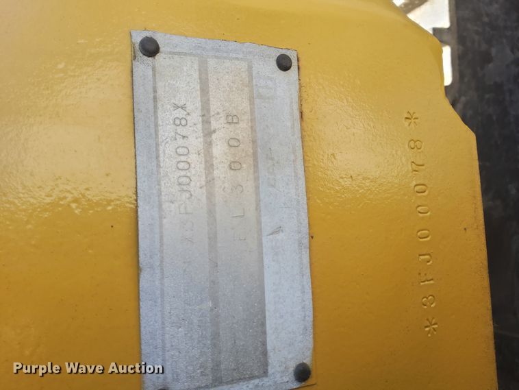 image for item IL9769 1990 Caterpillar EL300B  excavator