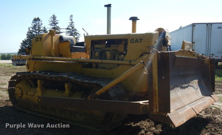 image for item IL9770 Caterpillar D7  dozer