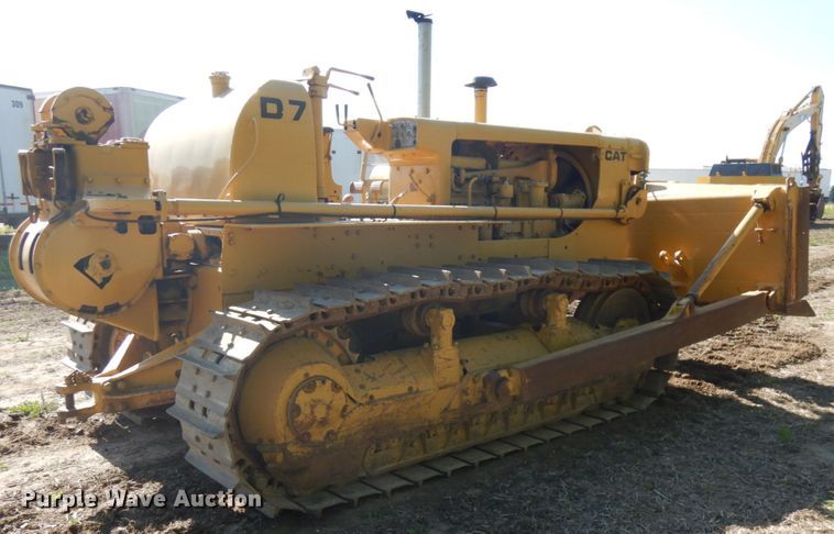 image for item IL9770 Caterpillar D7  dozer