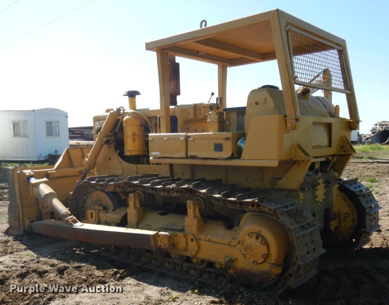 image for item IL9771 1968 Caterpillar D7E  dozer
