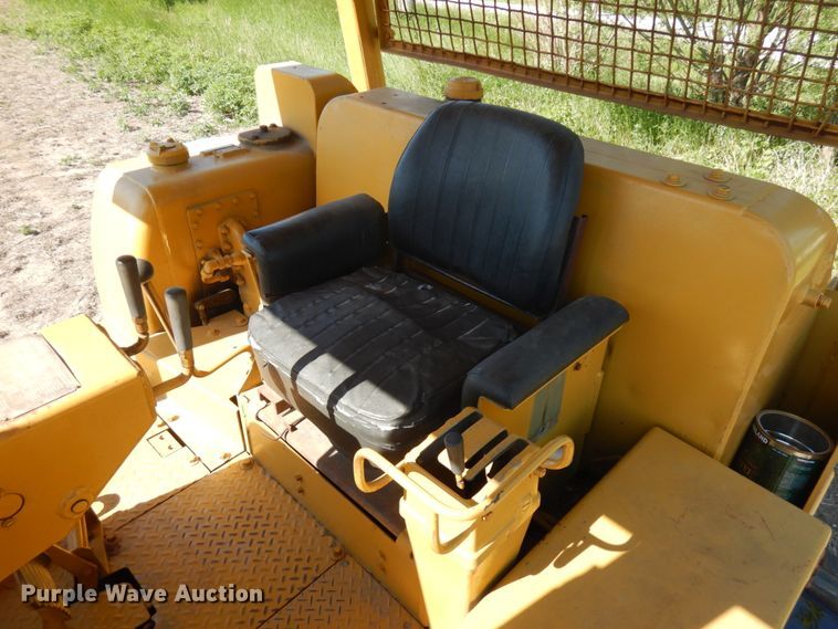 image for item IL9771 1968 Caterpillar D7E  dozer