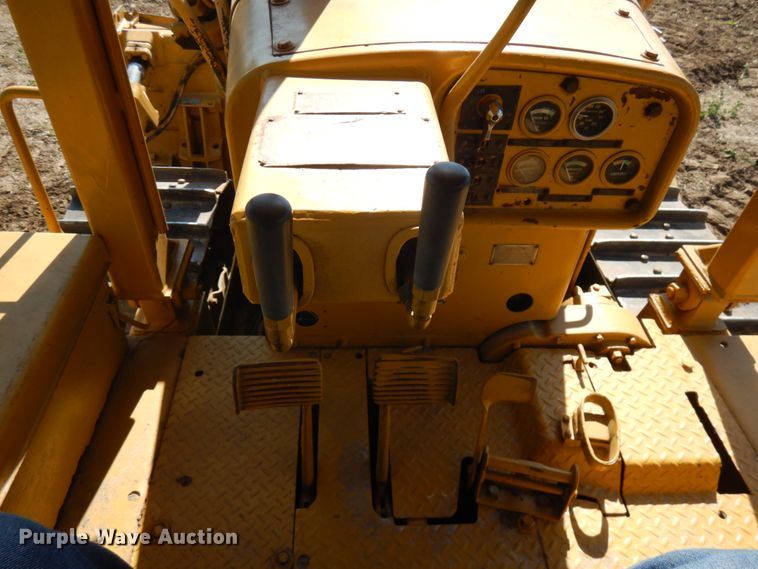image for item IL9771 1968 Caterpillar D7E  dozer