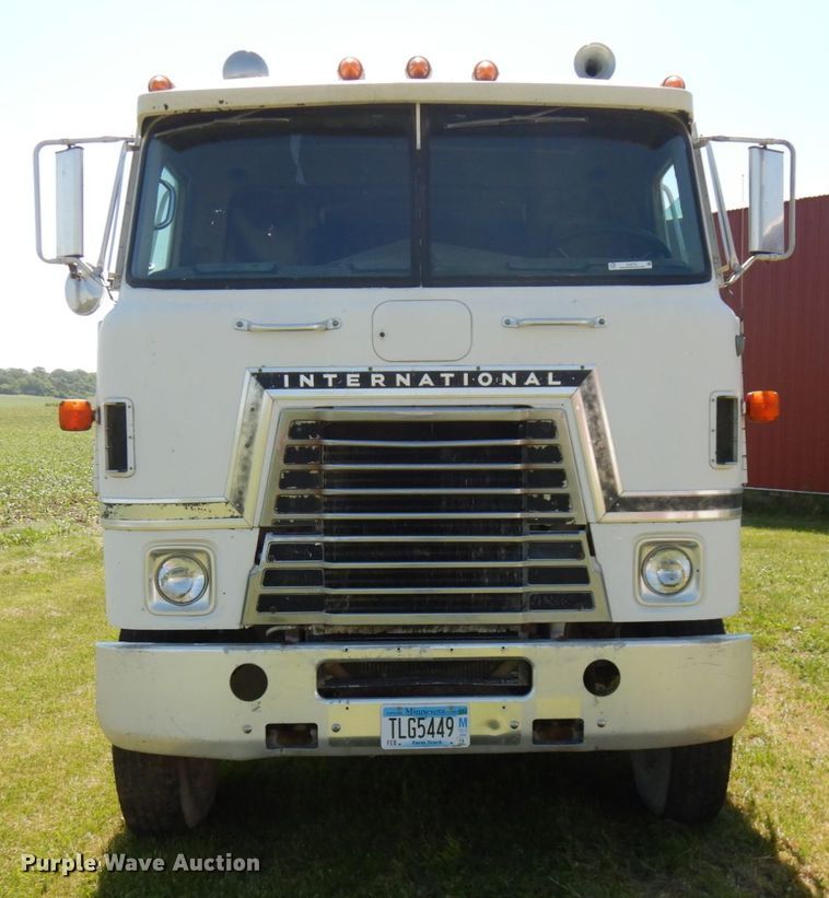 image for item IL9772 1977 International C0F4000B  dump truck