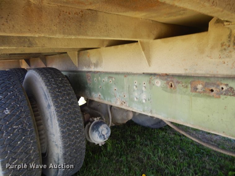 image for item IL9772 1977 International C0F4000B  dump truck