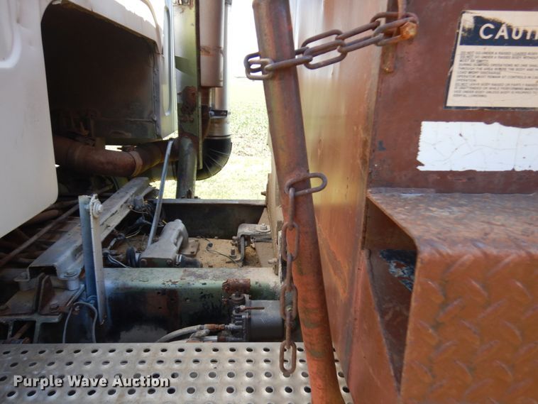 image for item IL9772 1977 International C0F4000B  dump truck