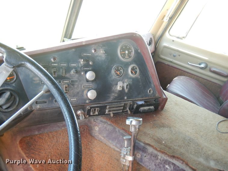 image for item IL9772 1977 International C0F4000B  dump truck