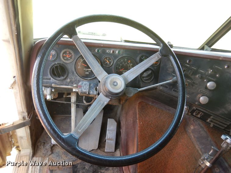 image for item IL9772 1977 International C0F4000B  dump truck