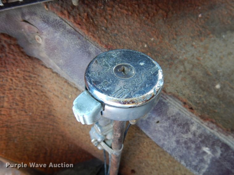 image for item IL9772 1977 International C0F4000B  dump truck