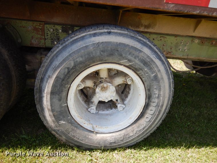 image for item IL9772 1977 International C0F4000B  dump truck