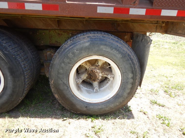 image for item IL9772 1977 International C0F4000B  dump truck