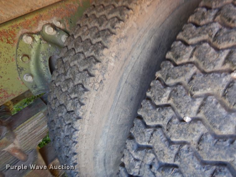 image for item IL9772 1977 International C0F4000B  dump truck