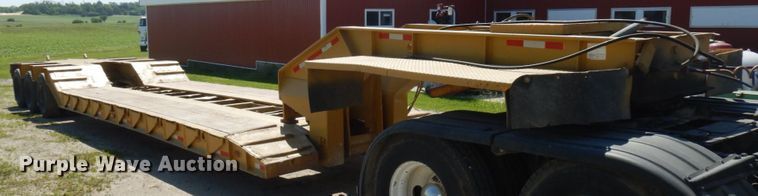 image for item IL9773 1991 Wall  lowboy equipment trailer