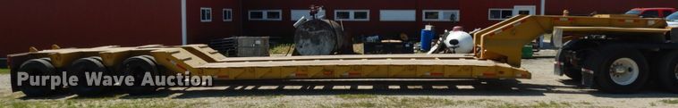 image for item IL9773 1991 Wall  lowboy equipment trailer