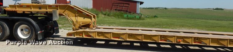 image for item IL9773 1991 Wall  lowboy equipment trailer