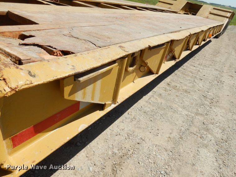 image for item IL9773 1991 Wall  lowboy equipment trailer