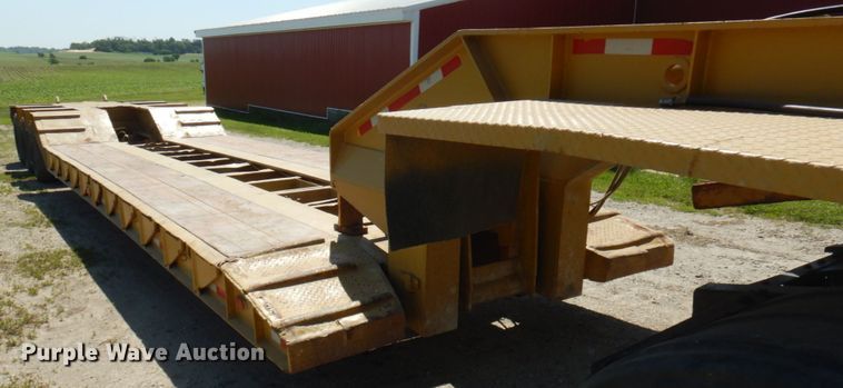 image for item IL9773 1991 Wall  lowboy equipment trailer