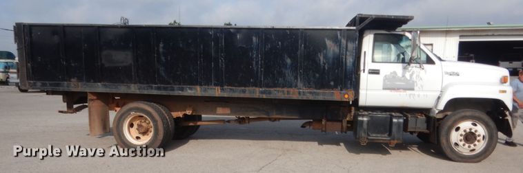 image for item IP9869 1995 GMC TopKick C6500  dump truck