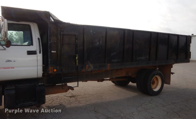 image for item IP9869 1995 GMC TopKick C6500  dump truck
