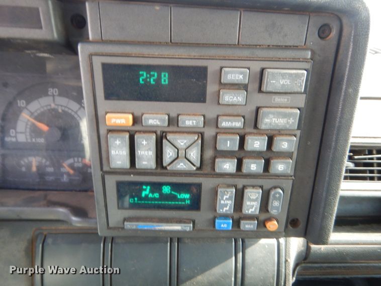 image for item IP9869 1995 GMC TopKick C6500  dump truck