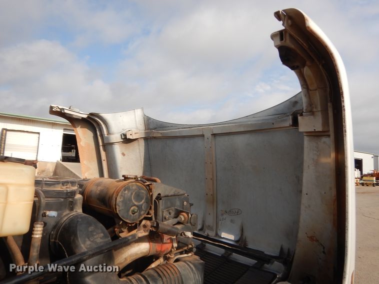 image for item IP9869 1995 GMC TopKick C6500  dump truck