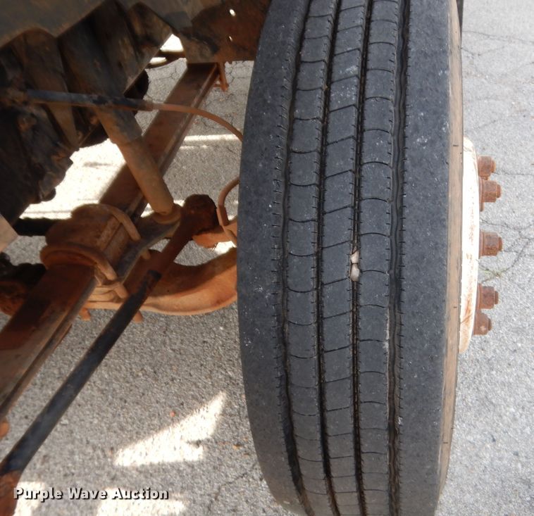 image for item IP9869 1995 GMC TopKick C6500  dump truck