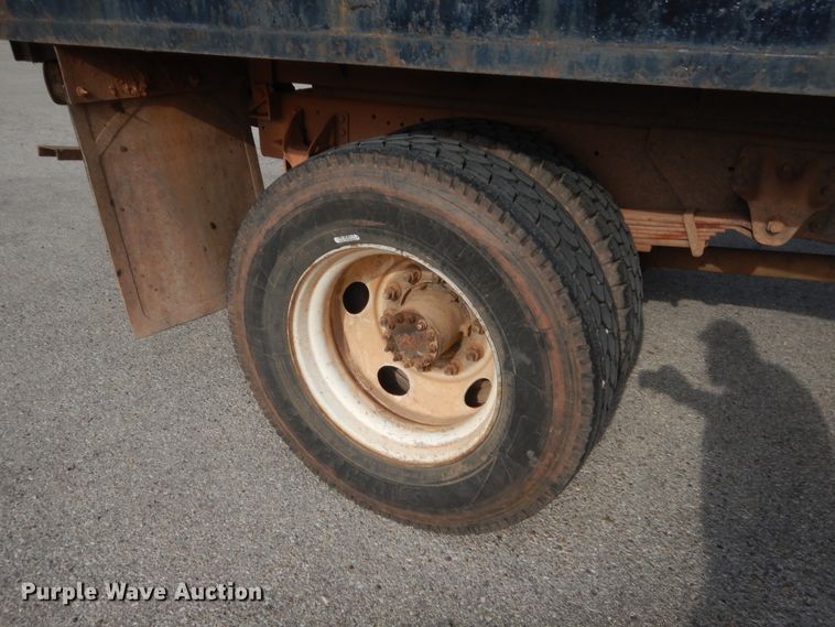 image for item IP9869 1995 GMC TopKick C6500  dump truck