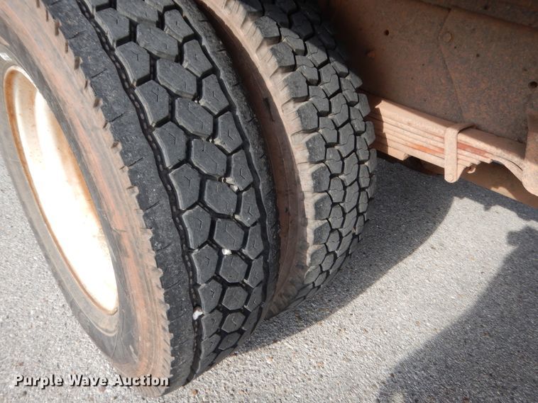 image for item IP9869 1995 GMC TopKick C6500  dump truck