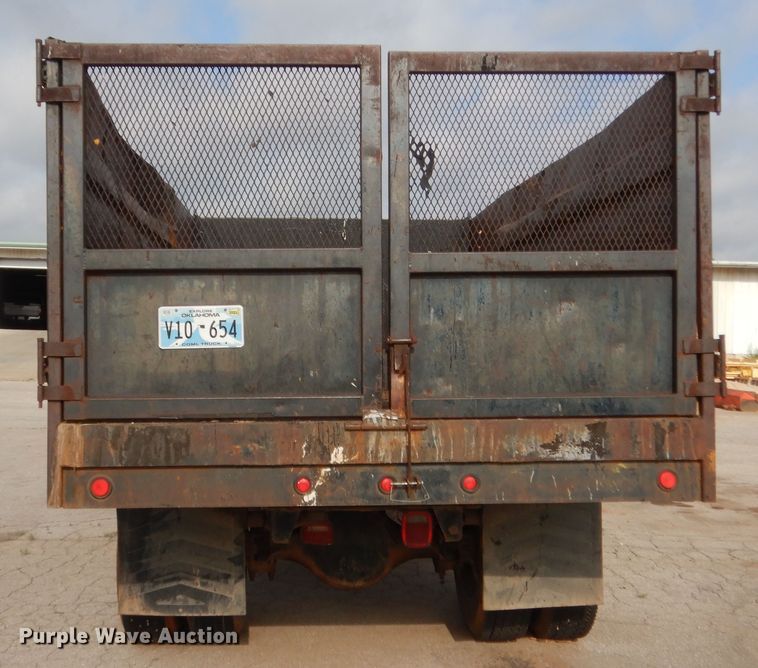 image for item IP9870 1999 International 4700  dump truck