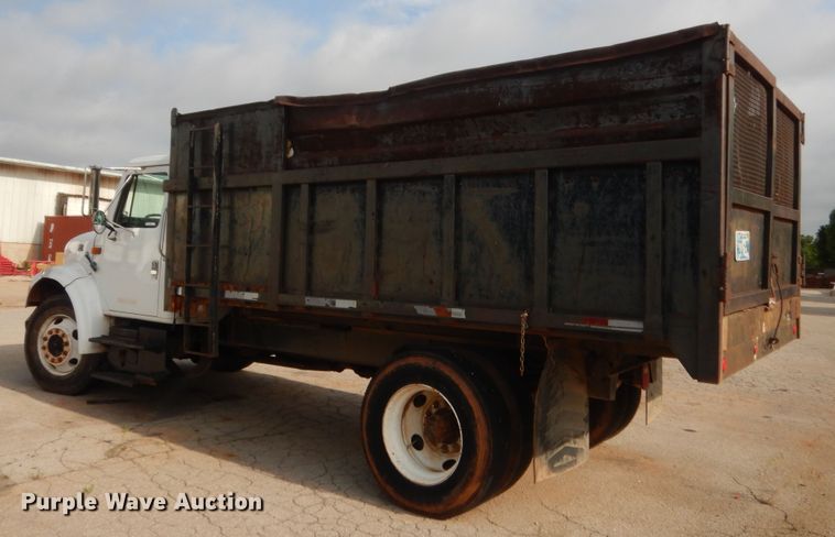 image for item IP9870 1999 International 4700  dump truck