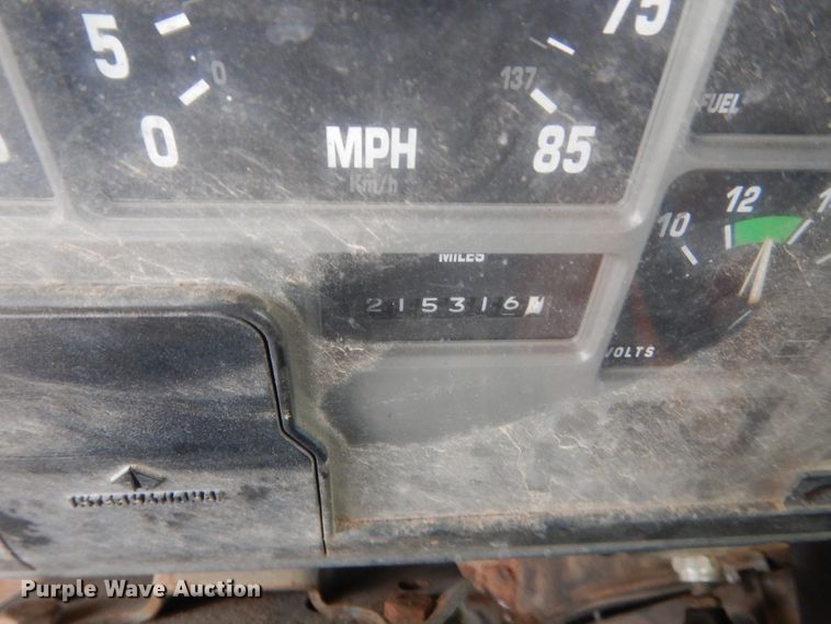 image for item IP9870 1999 International 4700  dump truck