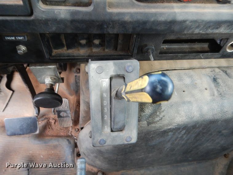 image for item IP9870 1999 International 4700  dump truck