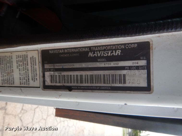 image for item IP9870 1999 International 4700  dump truck