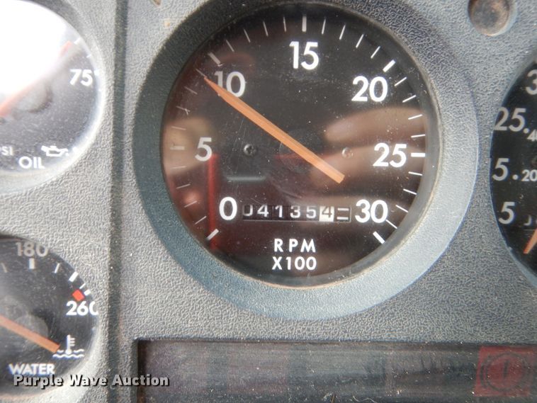 image for item IP9871 1999 Freightliner F70  dump truck