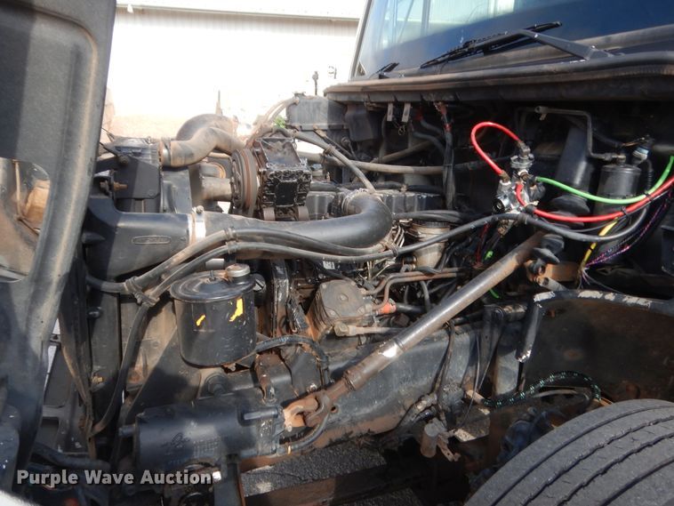 image for item IP9871 1999 Freightliner F70  dump truck